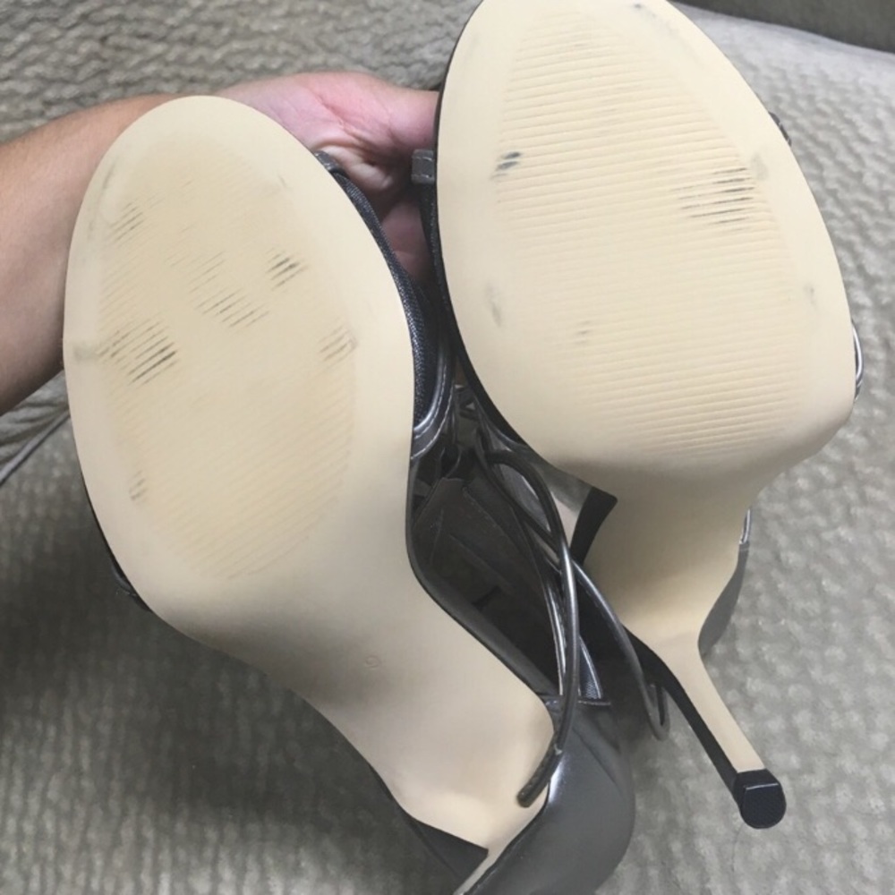 Bcbgmaxazria Metallic heels size 8 - Picture 7 of 8